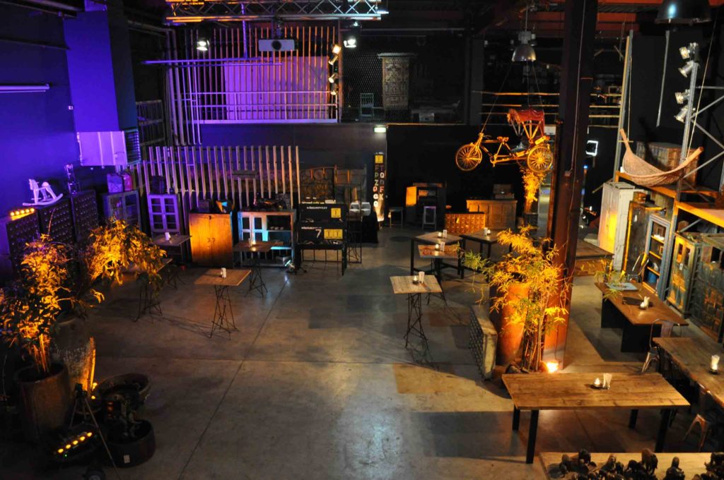 Möbeldepot Event-Hall, Ambientebeleuchtung by Eventconnect